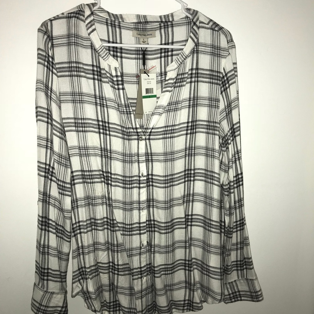 Calvin Klein plaid blouse never worn!